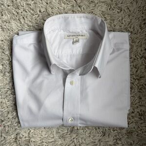 Banana Republic Slim Fit White Dress Shirt (Men’s Small)